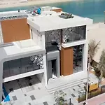 World Class Luxurious 6 Bdr Villa In Palm Jumeriah