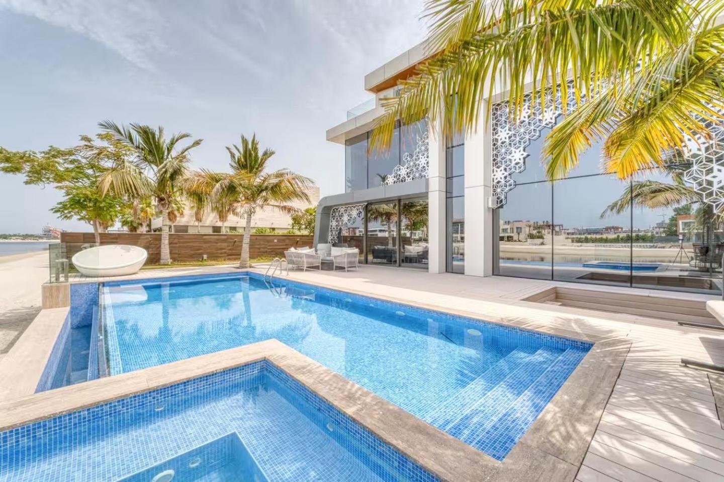 World Class Luxurious 6 Bdr In Palm Jumeriah Dubai