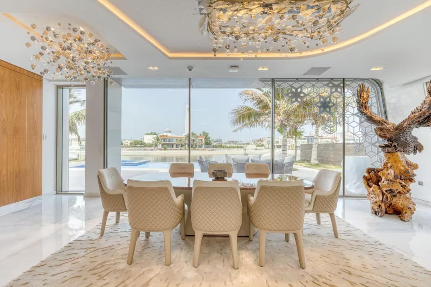 Villa World Class Luxurious 6 Bdr In Palm Jumeriah Dubai