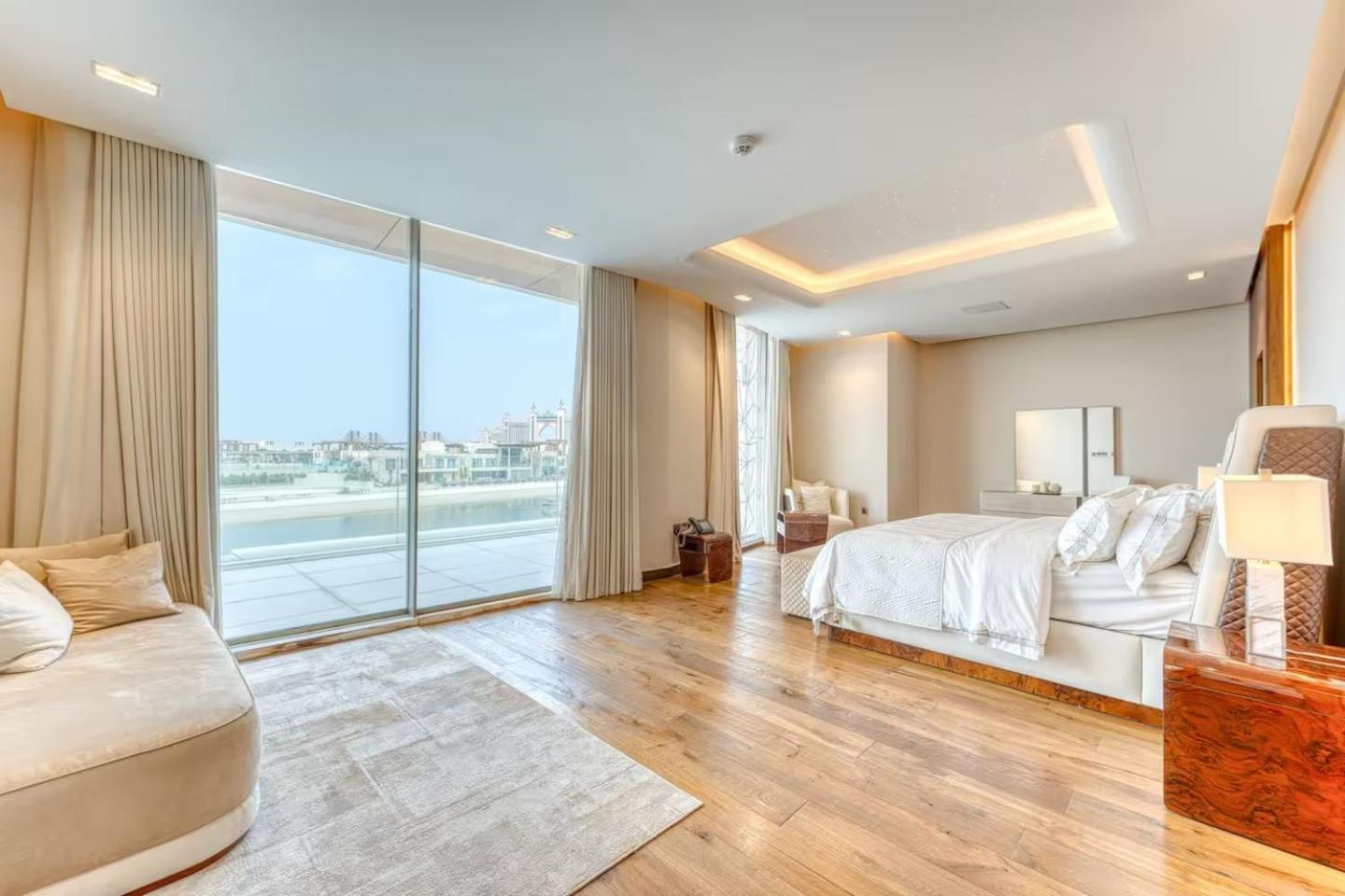 Villa World Class Luxurious 6 Bdr In Palm Jumeriah Dubai